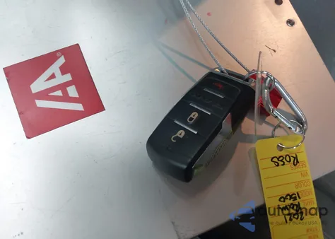 2021 Ram 1500 Big Horn 4X2 6'4 Box из США, поврежденный, VIN 1C6RREBT2MN747391